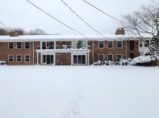 6960 Carriage Hill Dr APT 102, Brecksville, OH 44141