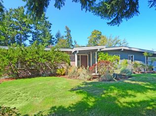 18041 9th Ave NE, Poulsbo, WA 98370