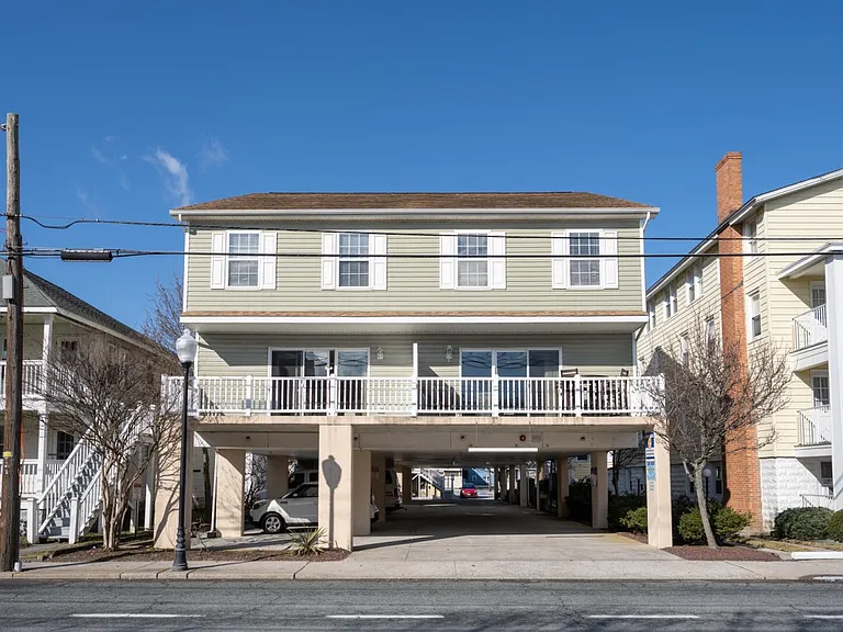 803 N Baltimore Ave #A — Photo 1
