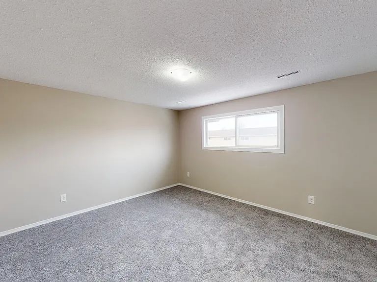 320 Westminster Ave #48 — Photo 23