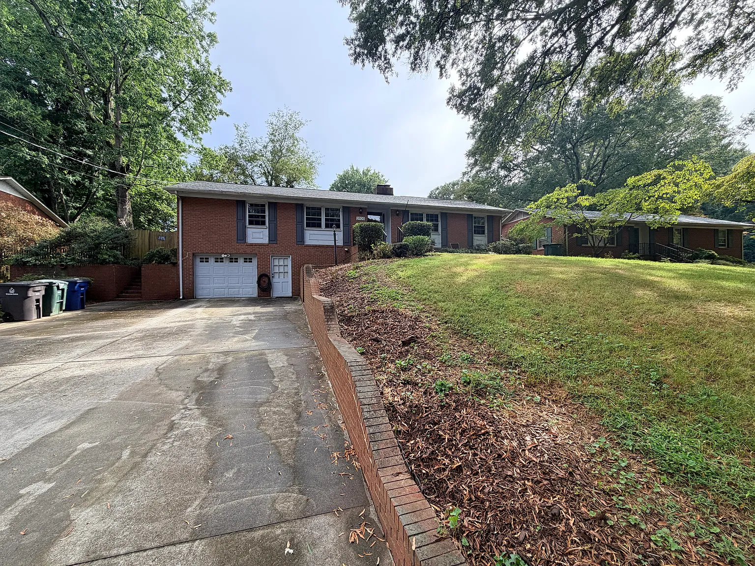 2920 Northbridge Rd — Photo 3