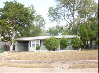1805 E Mitchell St, Arlington, TX 76010