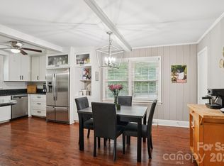 1527 Burnley Rd, Charlotte, NC 28210