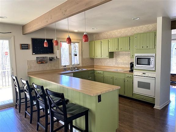 5th image of 14340 Bellsville Pike