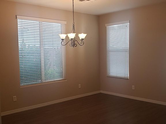3rd image of 3751 E Palo Verde St