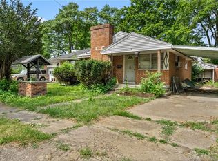 35 Bluecrest Ave, Dayton, OH 45417