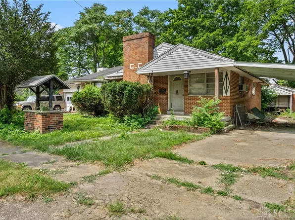 35 Bluecrest Ave, Dayton, OH 45417
