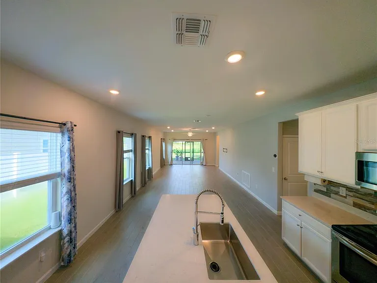 2022 NW 44th Court Rd — Photo 6
