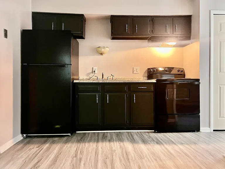 Legends Pointe Apartments — Photo 15