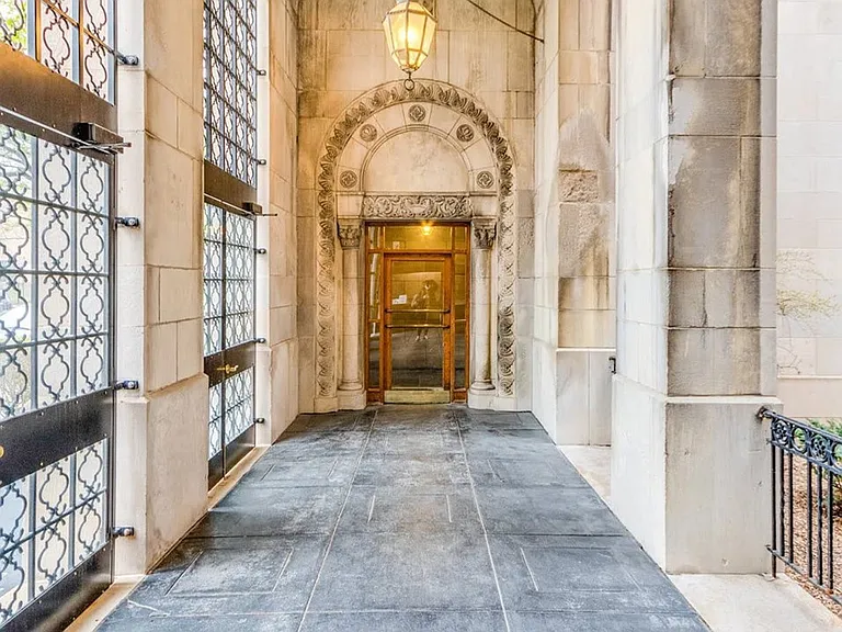 Cloisters — Photo 10