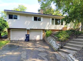 13530 Andrews Ave, Lindstrom, MN 55045