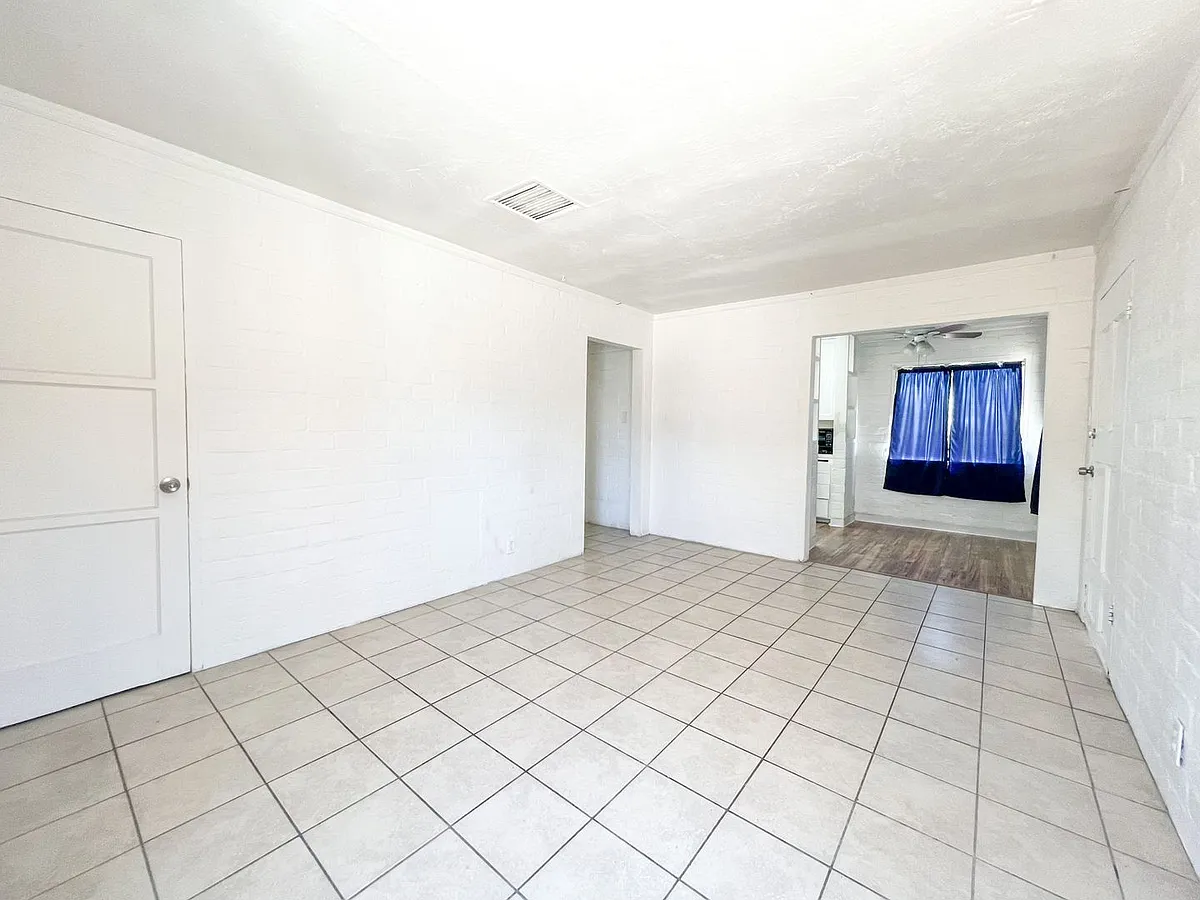 Building Photo - 6570 Manzanita Ave
