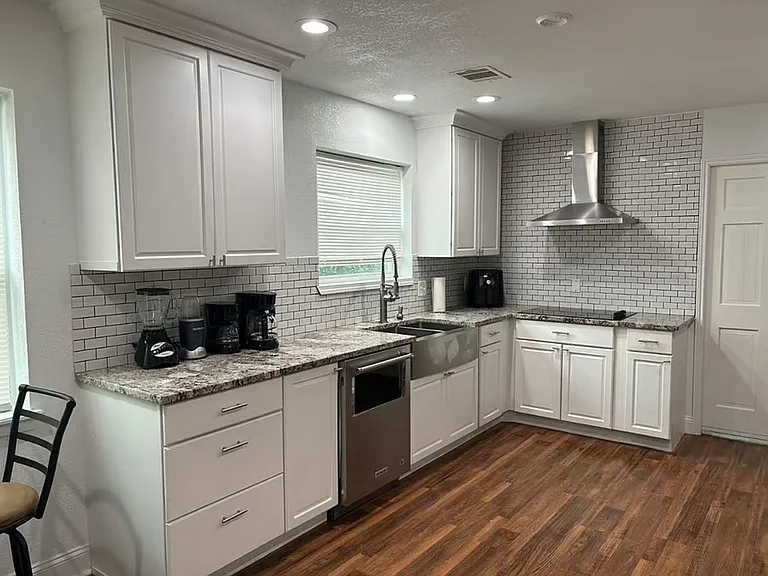 17211 Rolling Creek Dr — Photo 10