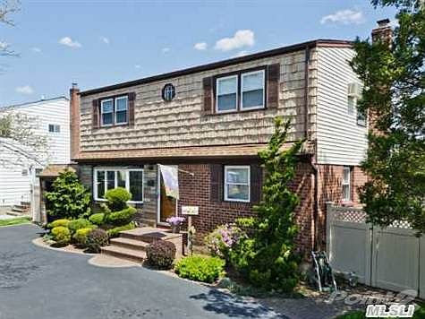 1st image of 54 Clearmeadow Dr