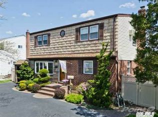 54 Clearmeadow Dr, East Meadow, NY 11554