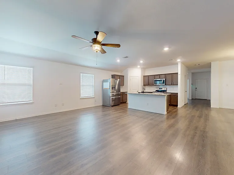 717 Cottonwood Way — Photo 8