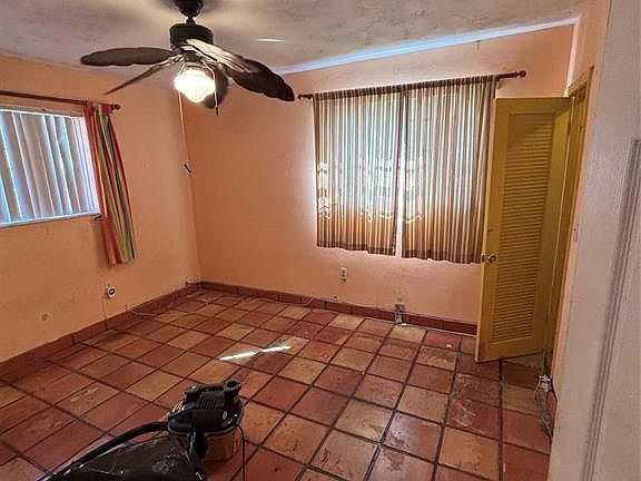 5th image of 9261 SW 68th St