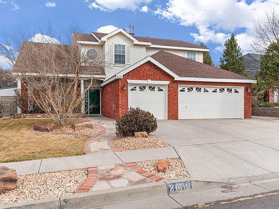 3rd image of 8609 Ashton Pl NE