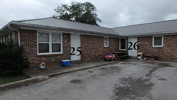 1st image of 702 Couch St APT 25