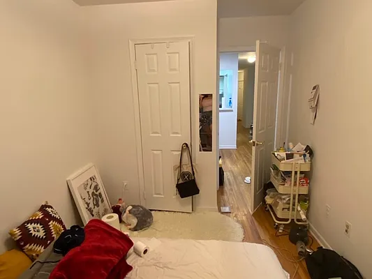 Rented by 18 REALTY | media 15