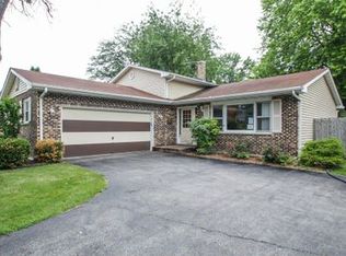 2306 Yeoman St, Waukegan, IL