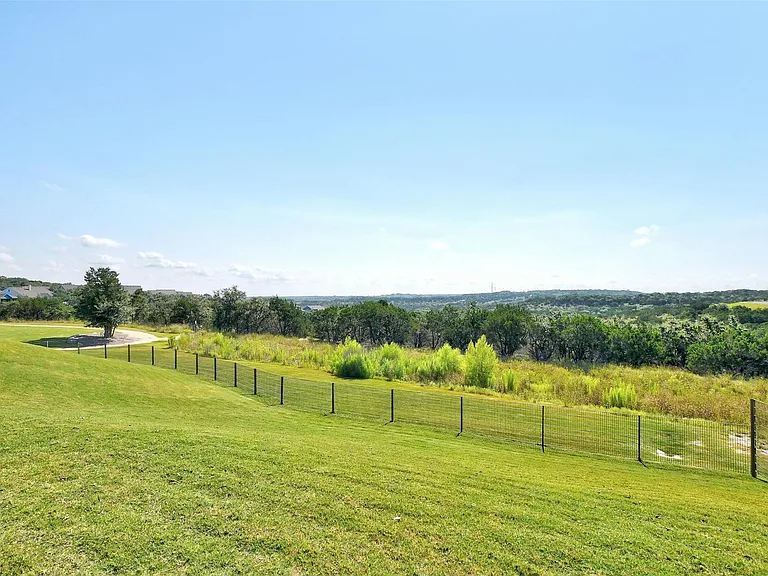 360 Crescent Moon Ct — Photo 39