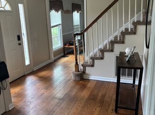 2900 Moss Creek Dr, Johnson City, TN 37604