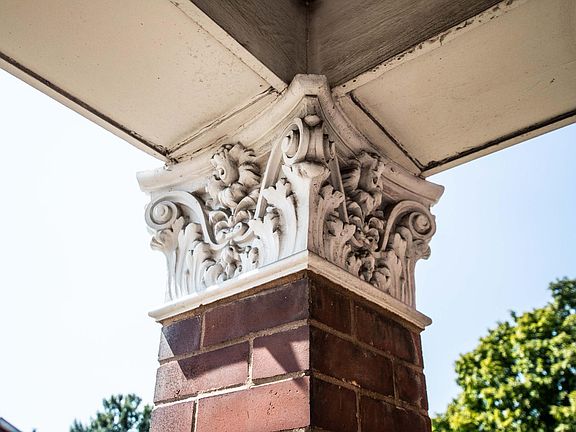 3rd image of 4919 Loughborough Ave