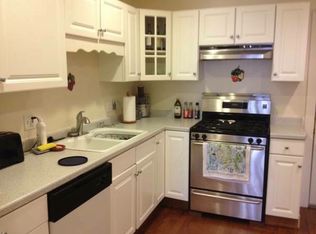 2050 N Summit Ave, Milwaukee, WI 53202