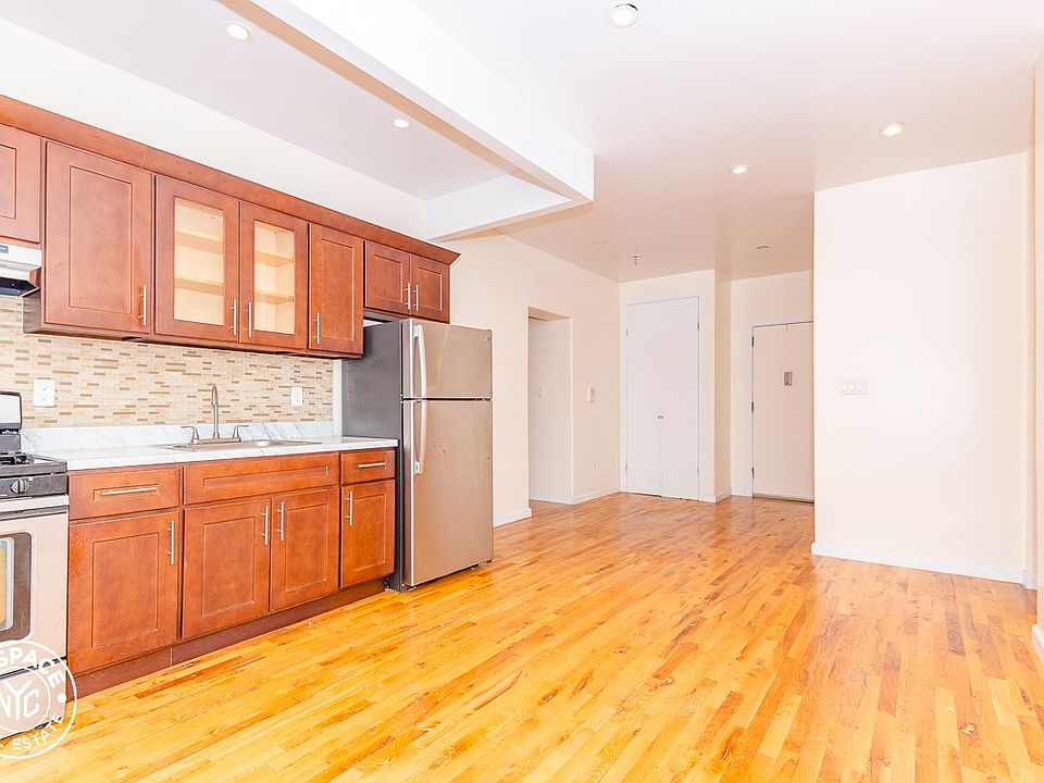 1st image of 170 New York Ave #12BX
