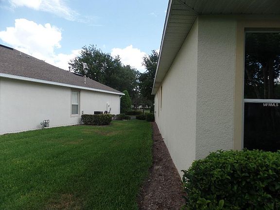 4th image of 914 Heron Point Cir