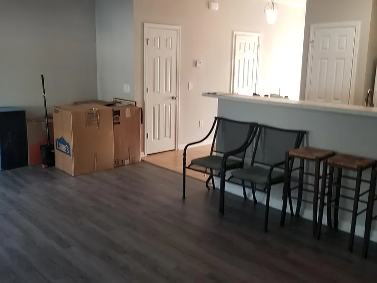 584 Governor Treutlen Cir — Photo 9