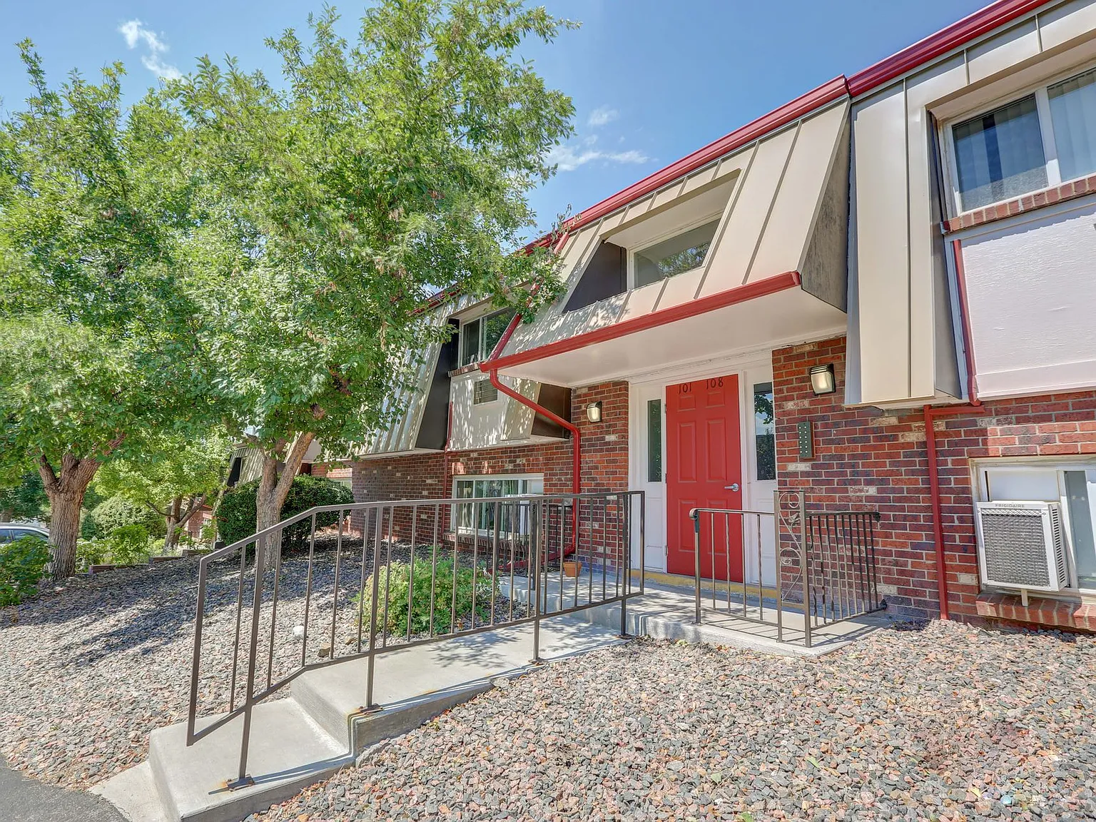 Hampden Village Apartments — Photo 2