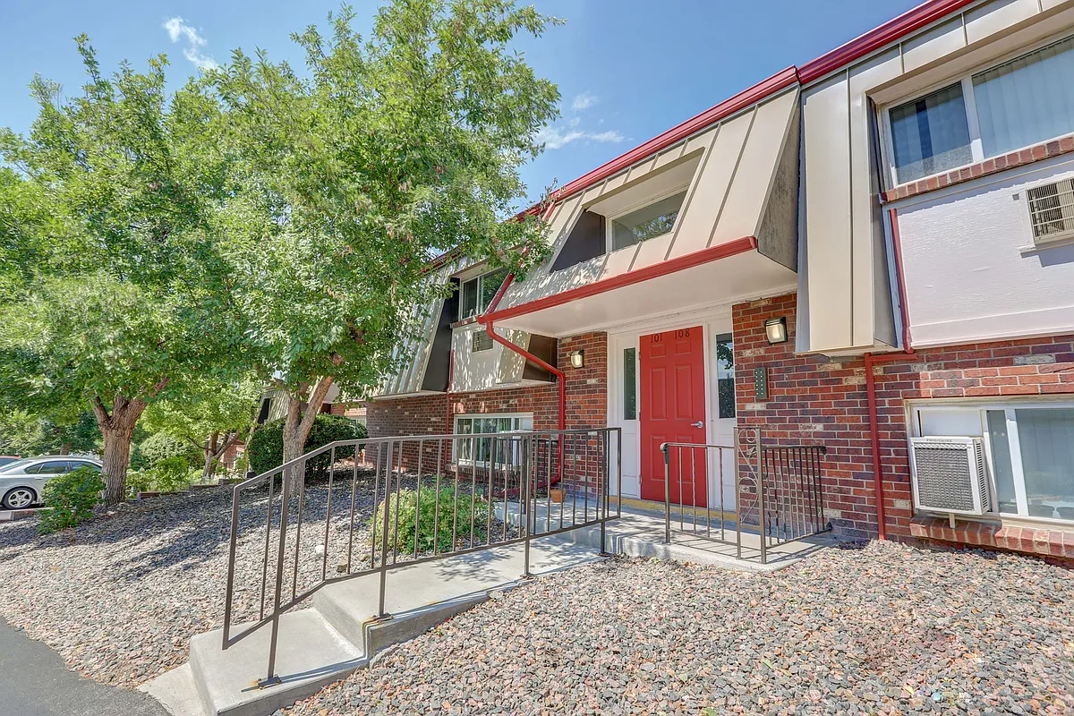 Building Photo - Hampden Village Apartments
