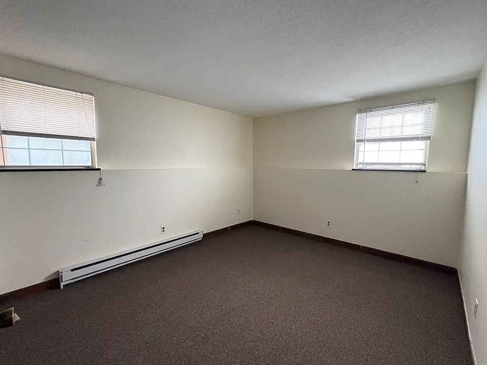 74 Harvard St #2