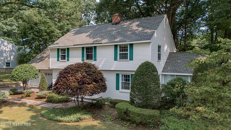 3rd image of 2521 McGovern Drive