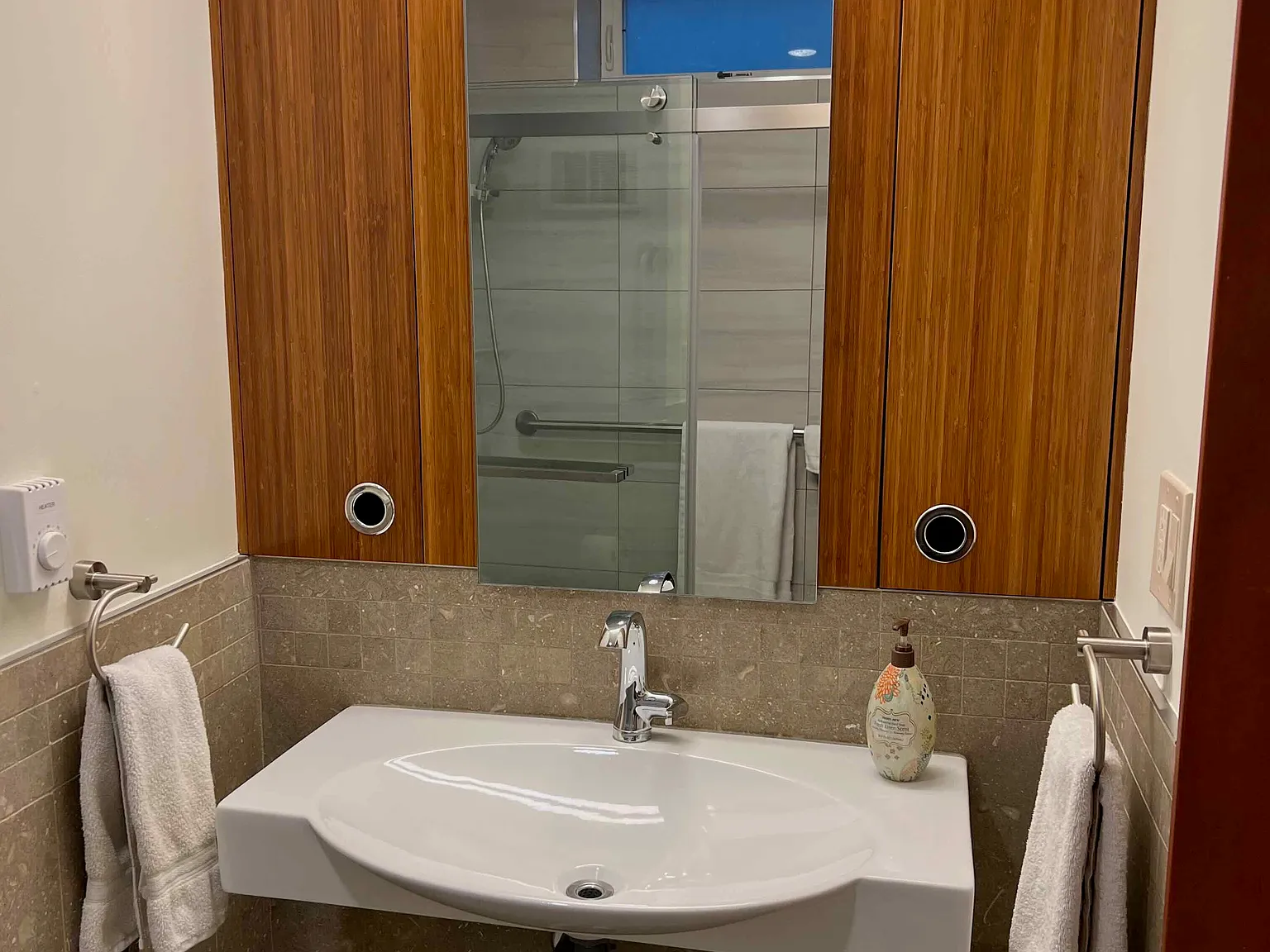 1 bed, 700 sqft, $2,200 — Photo 4