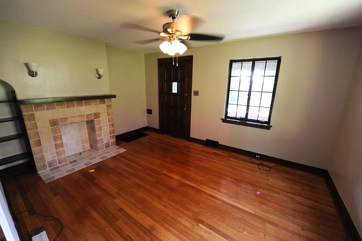 1567 Barr Avenue — Photo 1