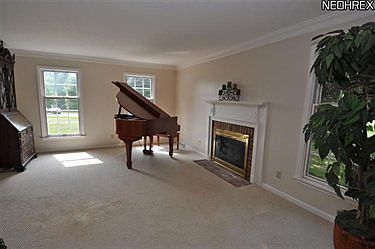 4th image of 8270 Belle Vernon Dr