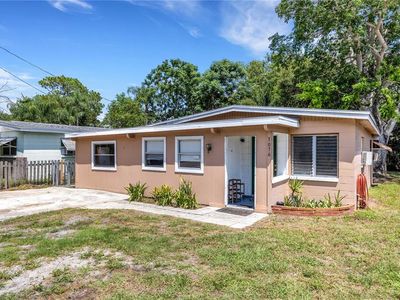 1076 Philippe Pkwy, Safety Harbor, FL, 34695