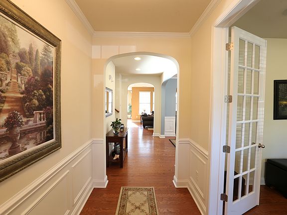 3rd image of 7233 Garden Hill Dr