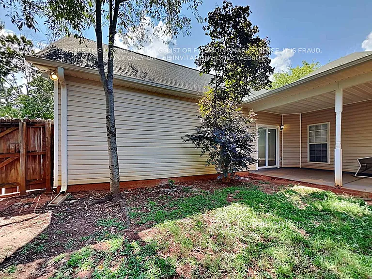 2015 Towne Park Dr — Photo 16
