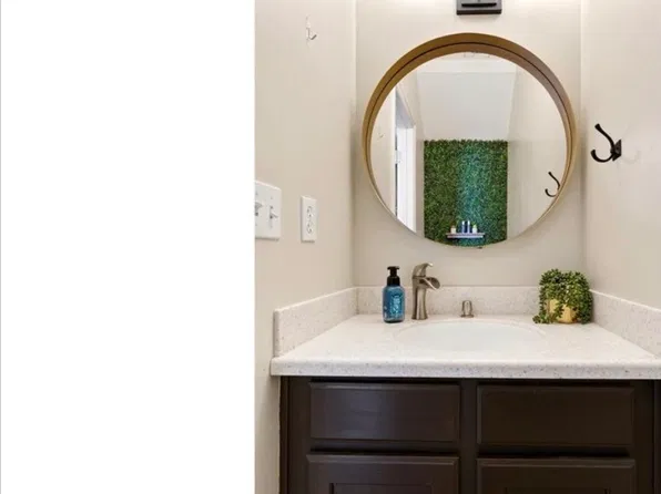 80 Peregrine Ln, Bountiful, UT 84010