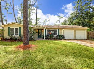 3722 Bayou Cir, Dickinson, TX 77539