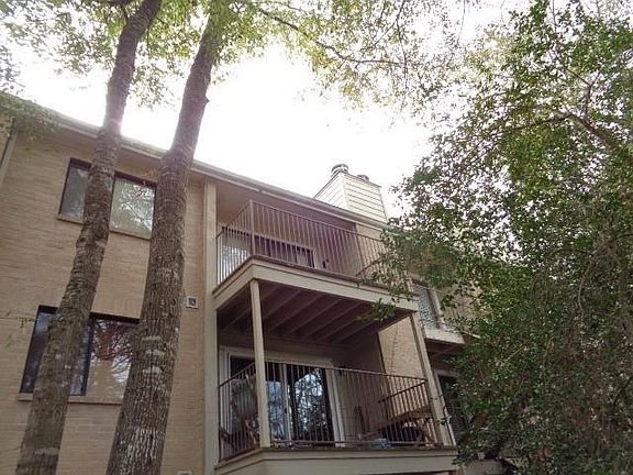 3rd image of 3500 Tanglebrush Dr #114