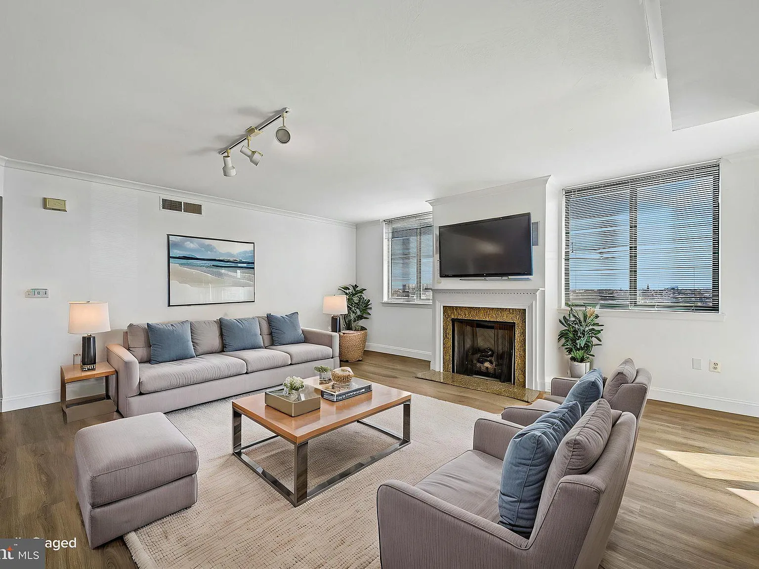 414 Water St — Photo 3