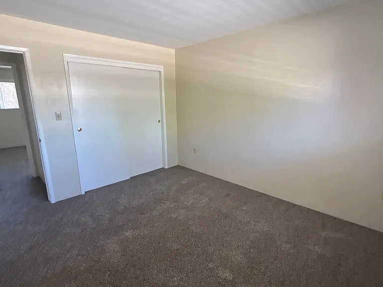 Park Marina Village Apartments — Photo 16