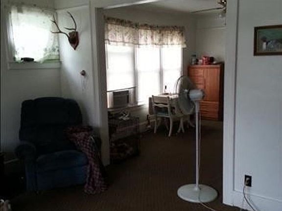 4th image of 28 W Westfield St APT 1