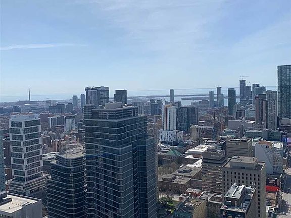 3rd image of 7 Grenville St #4705