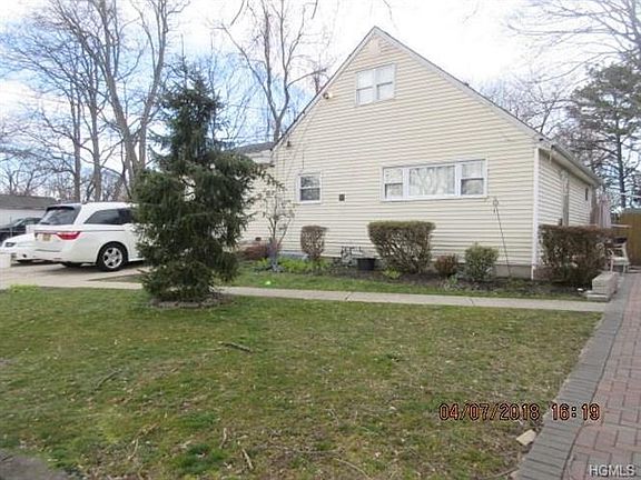 2nd image of 11 Crystal Ln